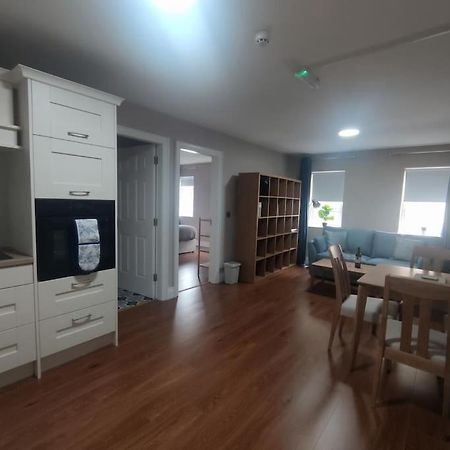 Blacklion Prime Location Apartment Bagian luar foto