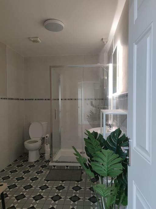 Blacklion Prime Location Apartment Bagian luar foto