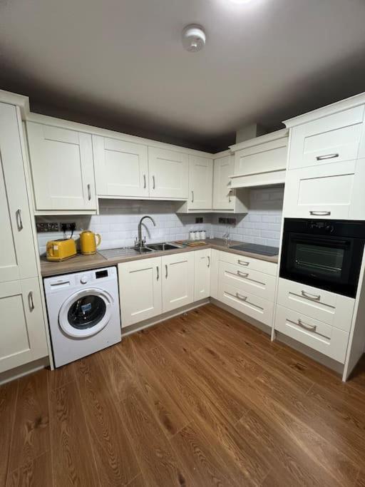 Blacklion Prime Location Apartment Bagian luar foto